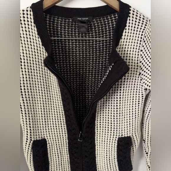 Pink Tartan cardigan sweater zipper beige and black with pockets size a small - Picture 2 of 10